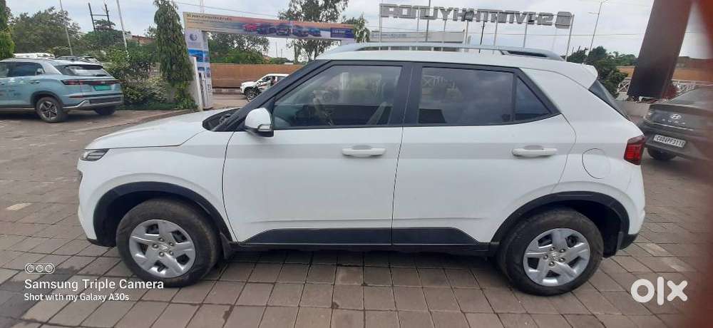 Hyundai Venue 1.2 S Plus, 2021, Petrol