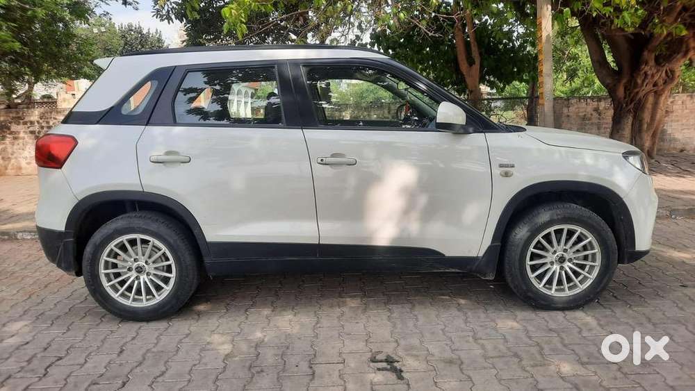 Maruti Suzuki Vitara Brezza 2019 Diesel 82000 Km Driven Well Maintain