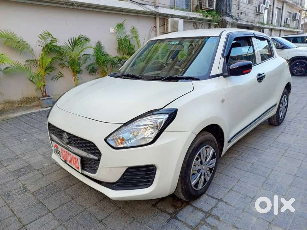 Maruti Suzuki Swift 1.2 Lxi (o), 2022, Petrol