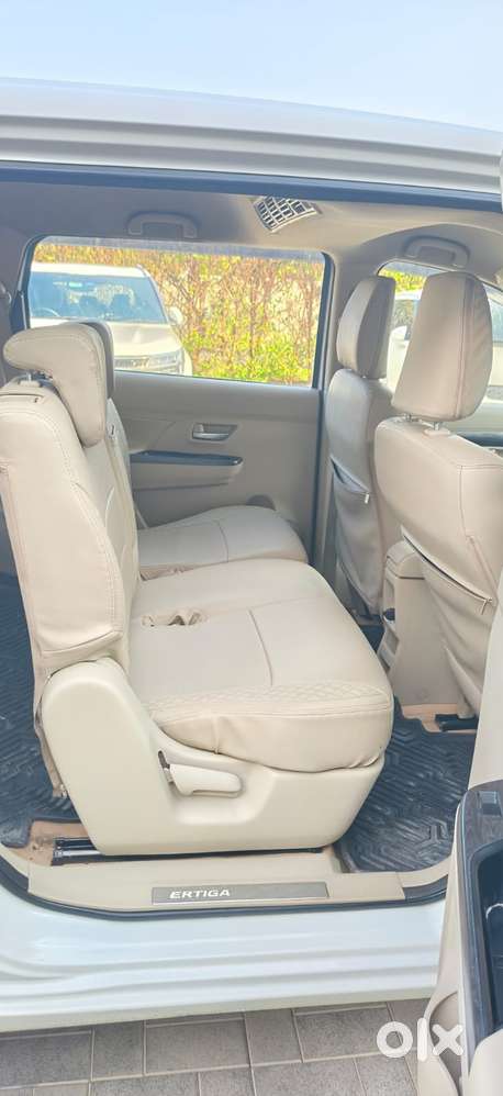 Maruti Suzuki Ertiga Zxi (o) Cng [2022-2023], 2022, Cng & Hybrids