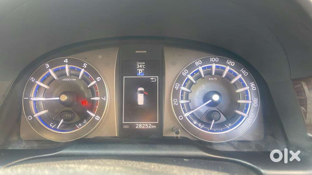 Toyota Innova Crysta, 2021, Petrol