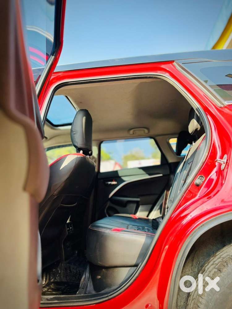 Maruti Suzuki Brezza 1.5 Zxi Smart Hybrid, 2025, Petrol