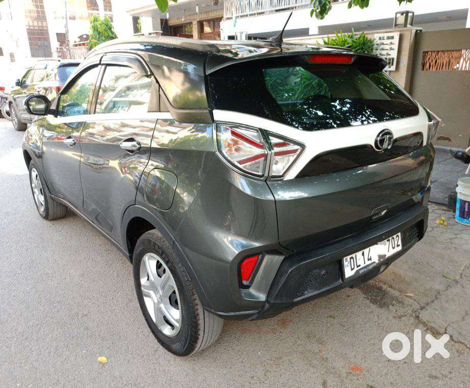 Tata Nexon 1.2 Revotron Xm (s), 2022, Petrol