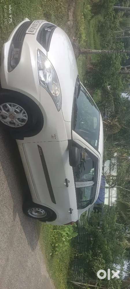 Maruti Suzuki Dzire 2015
