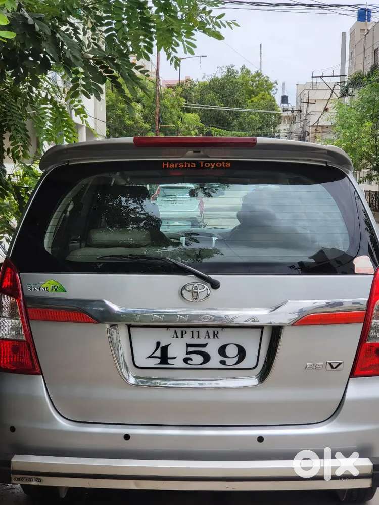 Toyota Innova 2012 Diesel 156000 Km Driven