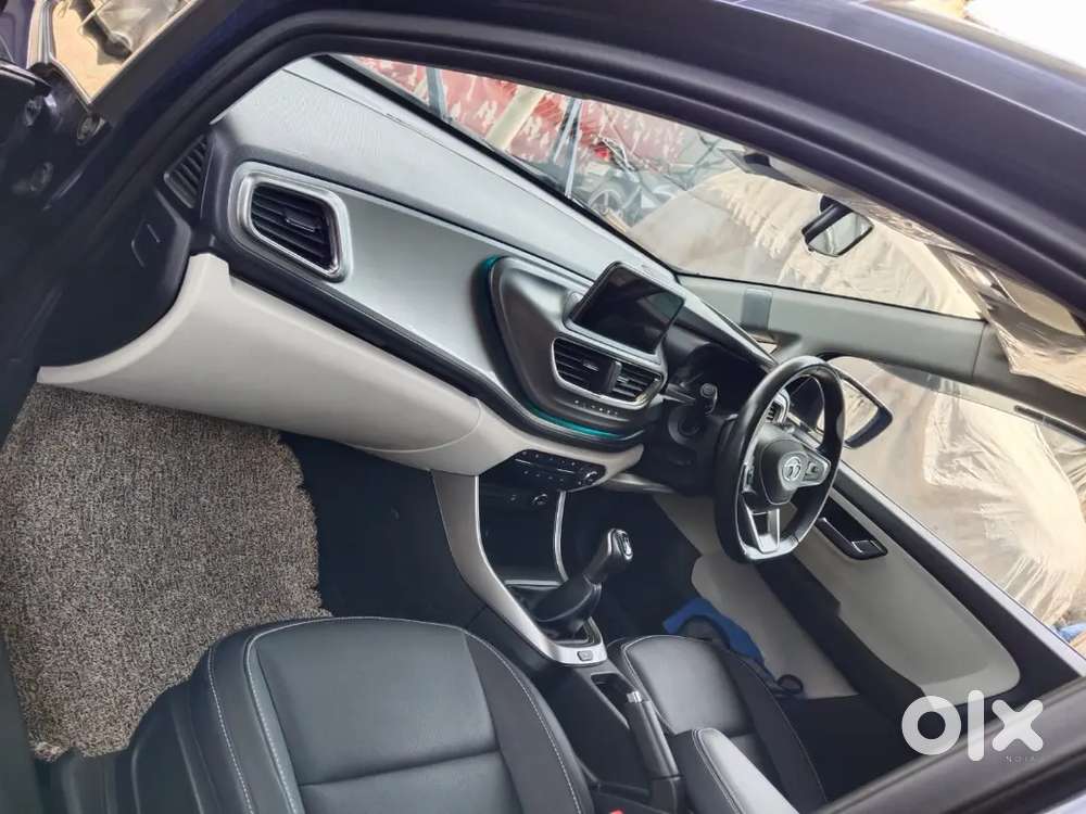 Tata Altroz Xz Plus 2023 Manual Top End Model