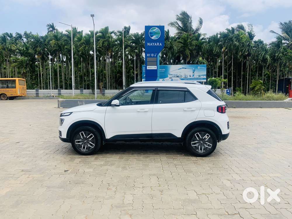 Hyundai Venue 1.5 S (o) Crdi, 2022, Diesel