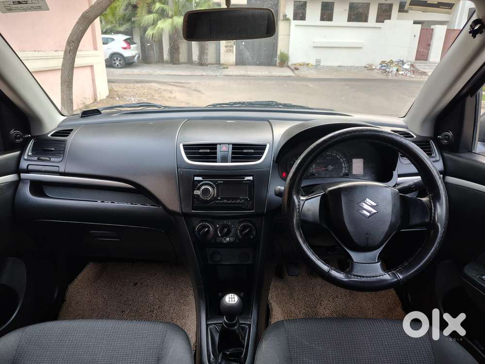 Maruti Suzuki Swift Lxi, 2015, Petrol