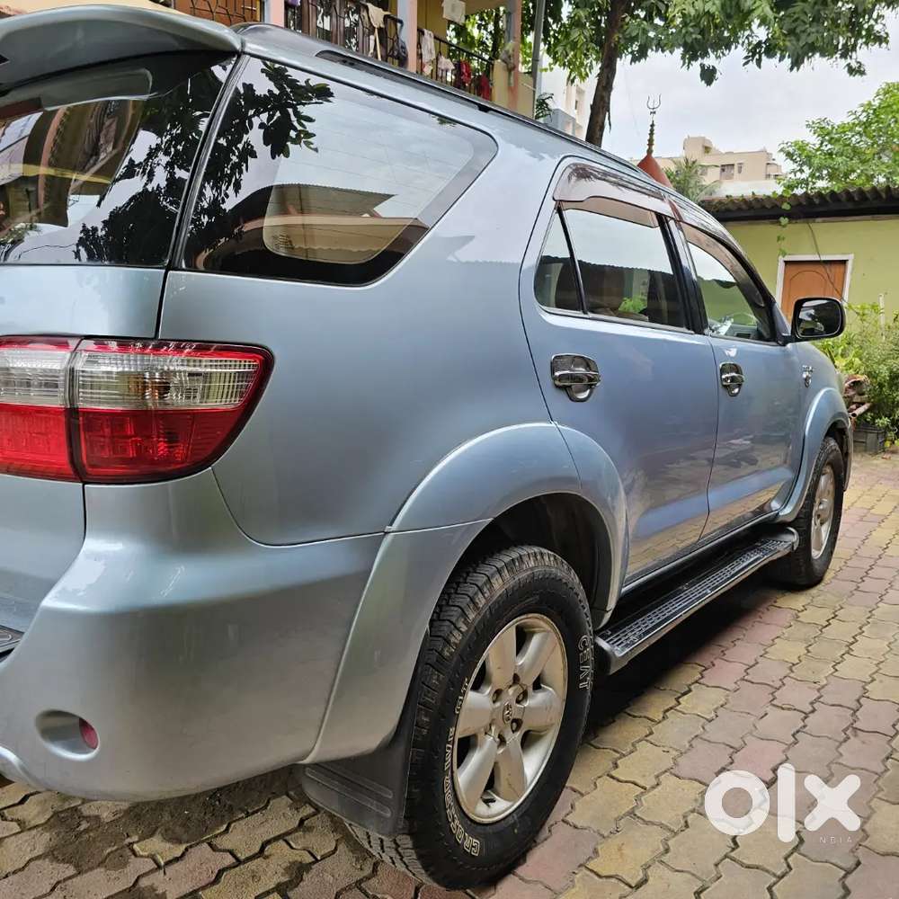 Toyota Fortuner 2009 Diesel Manual