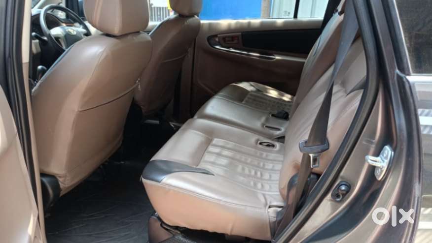 Toyota Innova 2.5 G (diesel) 7 Seater, 2015, Diesel