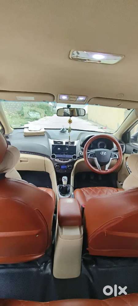 Hyundai Fluidic Verna 2012
