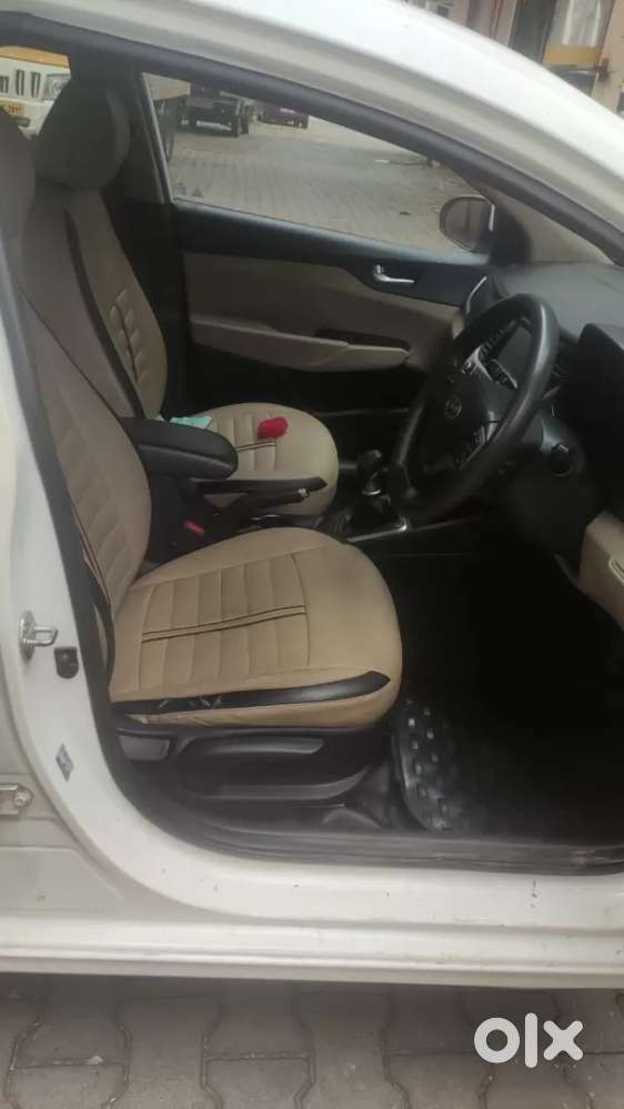 Hyundai Verna Fluidic 1.6 Vtvt Sx, 2019, Petrol