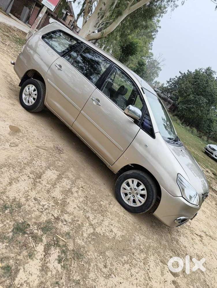Toyota Innova 2.5 V 7 Str, 2009, Diesel