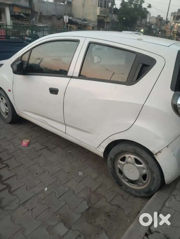 Chevrolet Beat Car Model 11 December Tak Pad