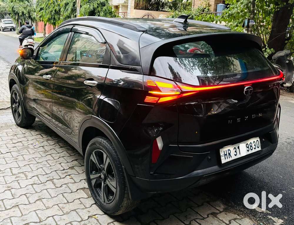 Tata Nexon Creative Plus S 1.2 Revotron Petrol 6 Mt, 2024, Cng & Hyb..