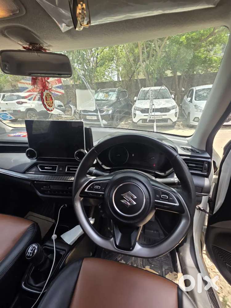 Maruti Suzuki New-gen Swift 2024 Petrol 11000 Km Driven