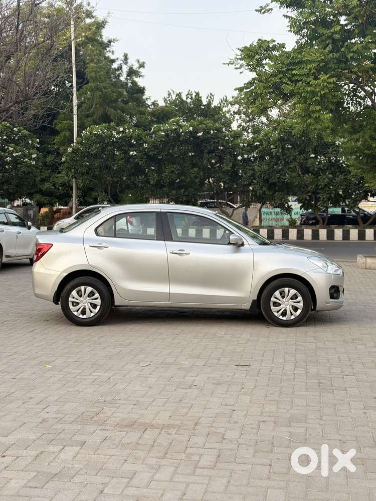 Maruti Suzuki Swift Dzire Vxi Optional, 2020, Petrol