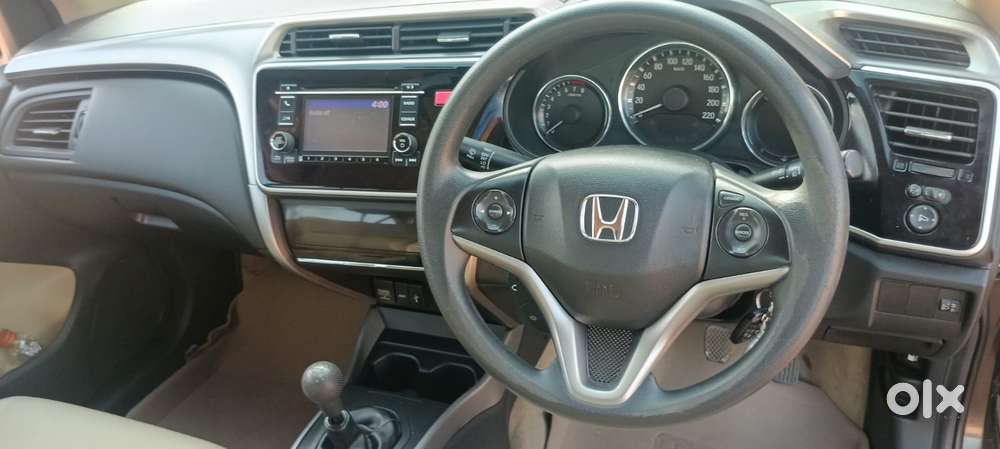 Honda City V Mt, 2015, Petrol