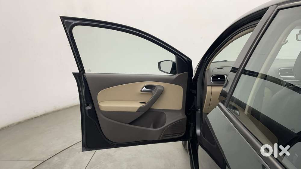 Volkswagen Vento 2013-2015 1.2 Tsi Highline At, 2017, Petrol