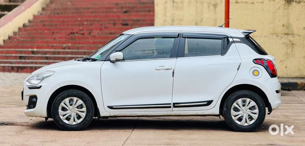 Maruti Suzuki Swift Vxi + Manual, 2019, Cng & Hybrids
