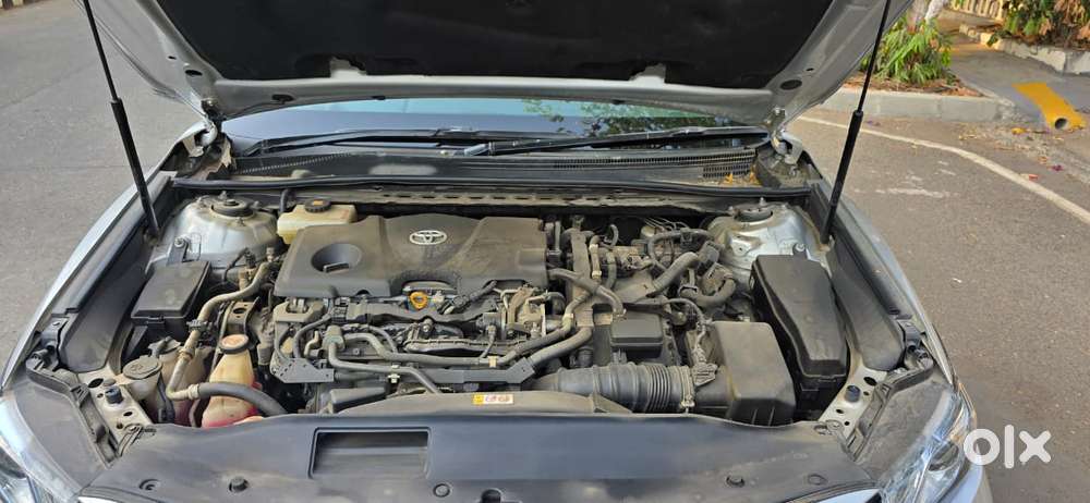 Toyota Camry 2.5 Hybrid, 2019, Petrol