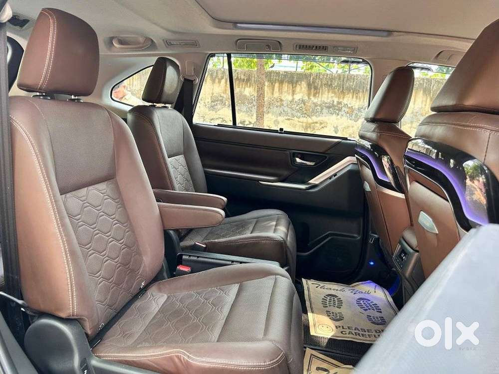 Toyota Innova Hycross 2.0 Zx Hybrid 7 Str, 2024, Petrol