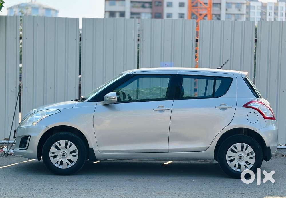 Maruti Suzuki Swift Vxi, 2016