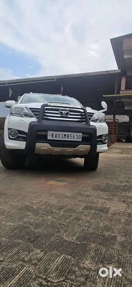 Toyota Fortuner 2015