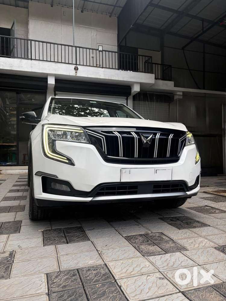  Drive Home Luxury: 2022 Mahindra Xuv700 Ax3 (manual) | 1st Owner