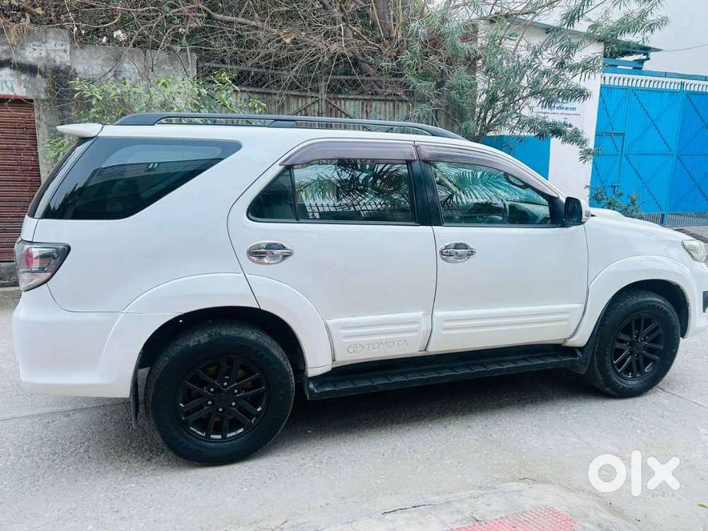 Toyota Fortuner 3.0 4x4 Manual, 2013, Diesel