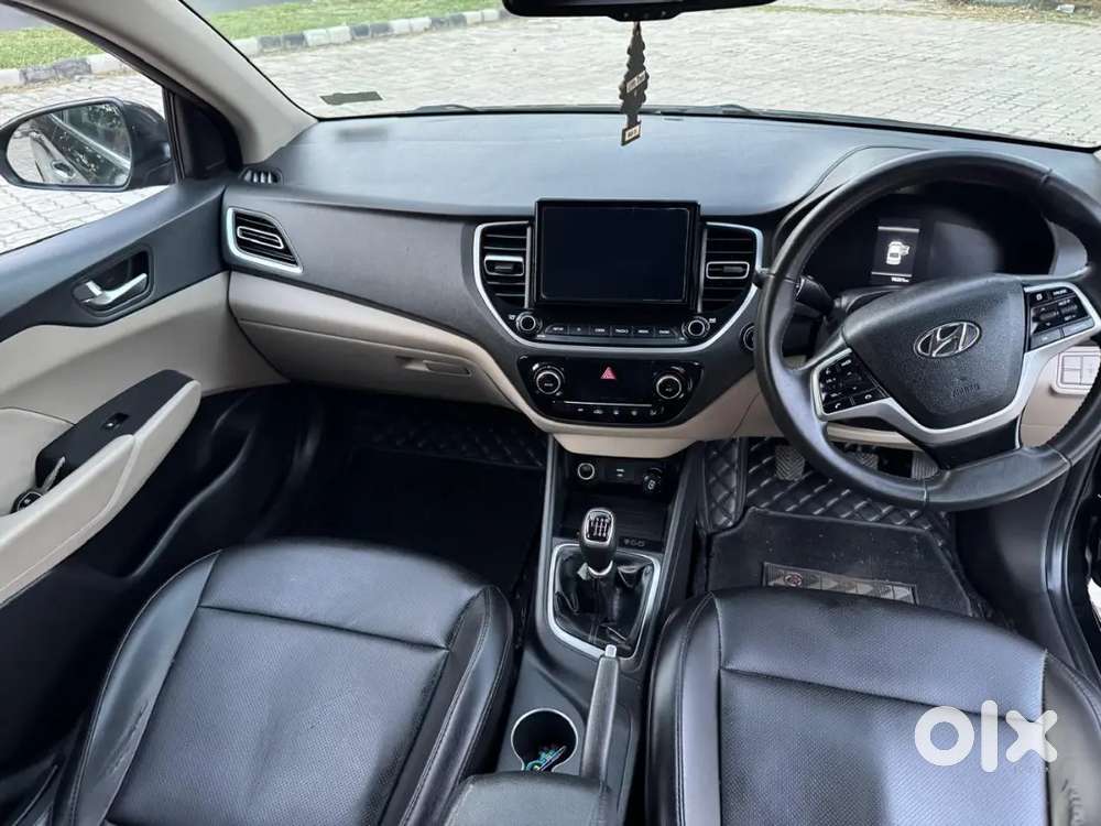 Hyundai Verna 2022 Diesel 70000 Km Driven