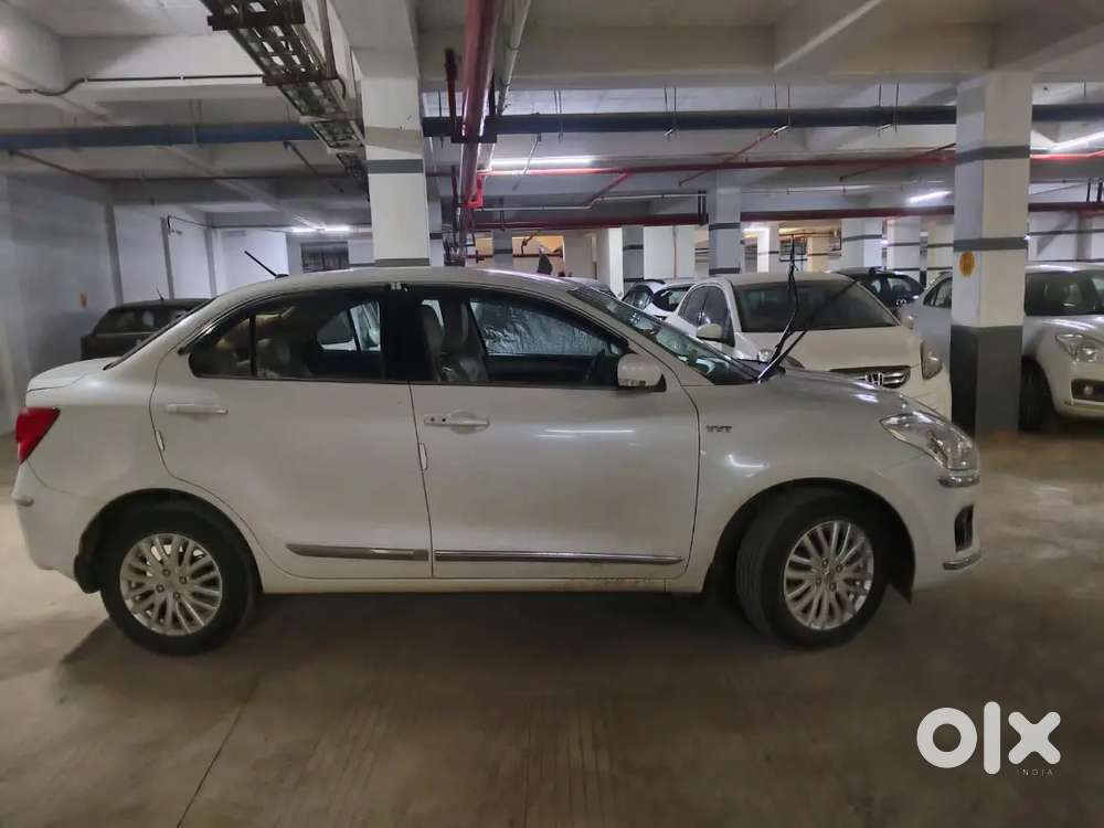 Maruti Suzuki Dzire 2017 Petrol 69800 Km Driven
