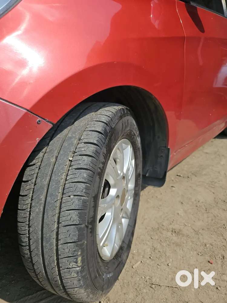 Tata Tiago Petrol 2017