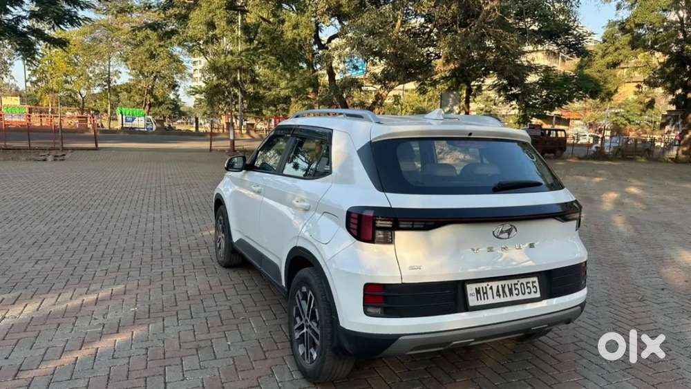 Hyundai Venue Sx (o) Mt 1.5 Diesel, 2023, Diesel
