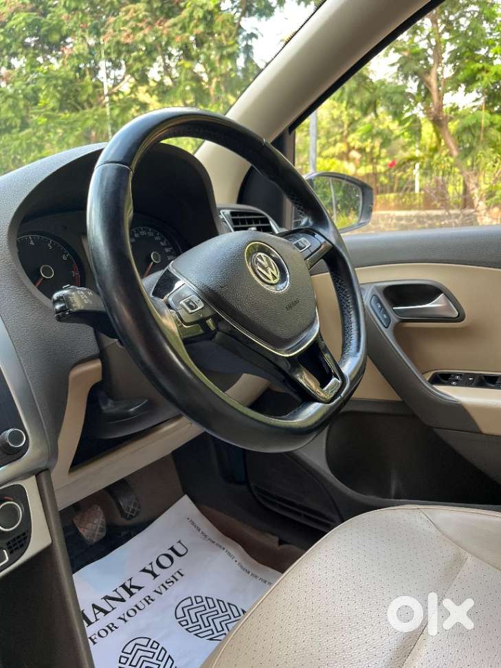 Volkswagen Vento 1.6 Highline, 2016, Petrol