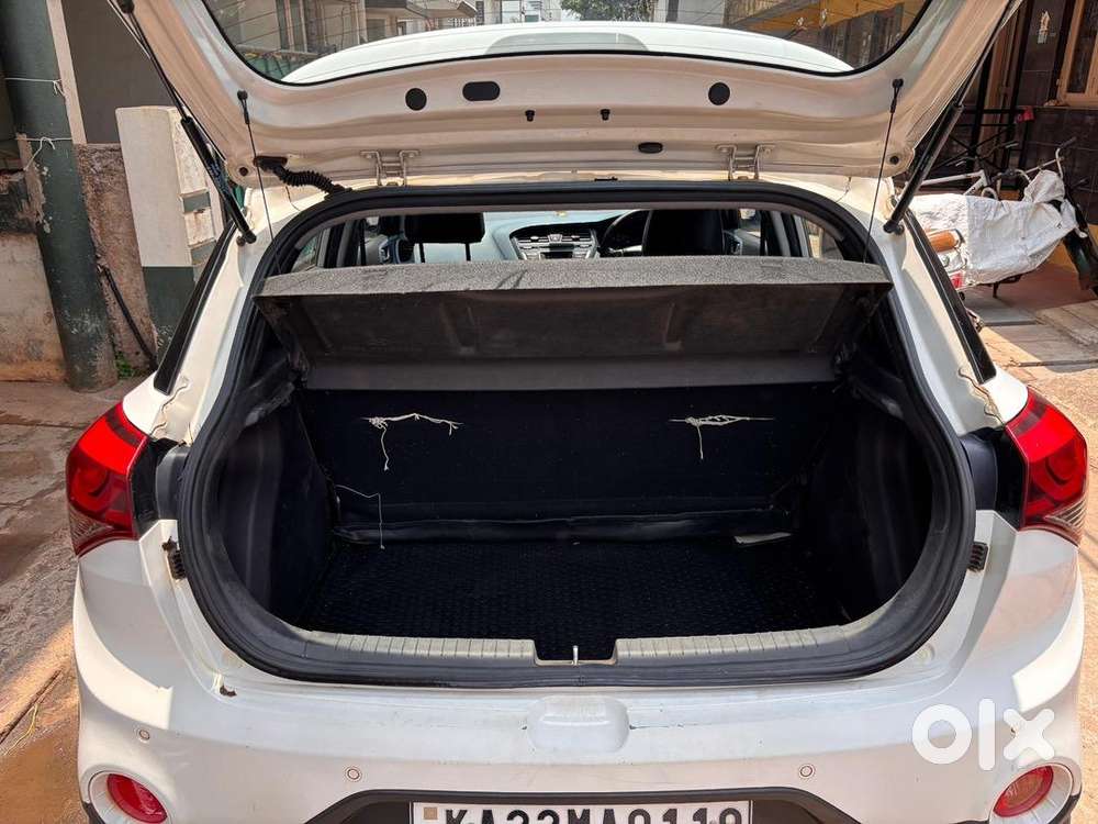 Hyundai I20 Active 2016 Petrol 32000 Km Driven
