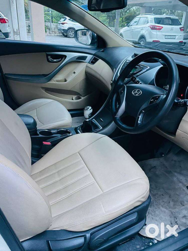 Hyundai Elantra 1.6 Sx, 2013, Petrol
