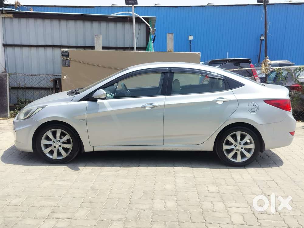 Hyundai Fluidic Verna 1.6 Crdi Sx, 2011, Electric