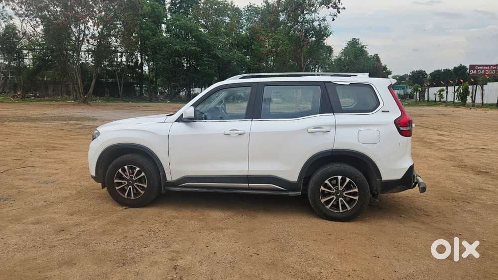 Mahindra Scorpio-n 2.0 Z8 L Petrol At 7 Str, 2025