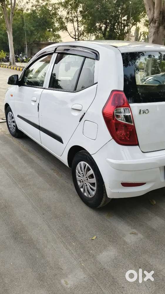 Hyundai I10 Sportz Petrol 2015