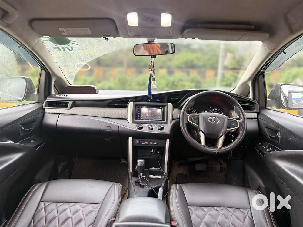 Toyota Innova Crysta 2.8 Gx At 8s, 2016, Diesel