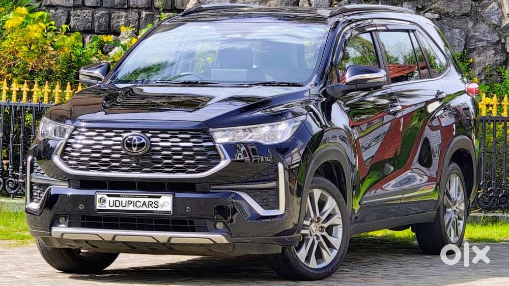 Toyota Innova Hycross 2.0 Zx (o) Hybrid 7 Str, 2025, Petrol