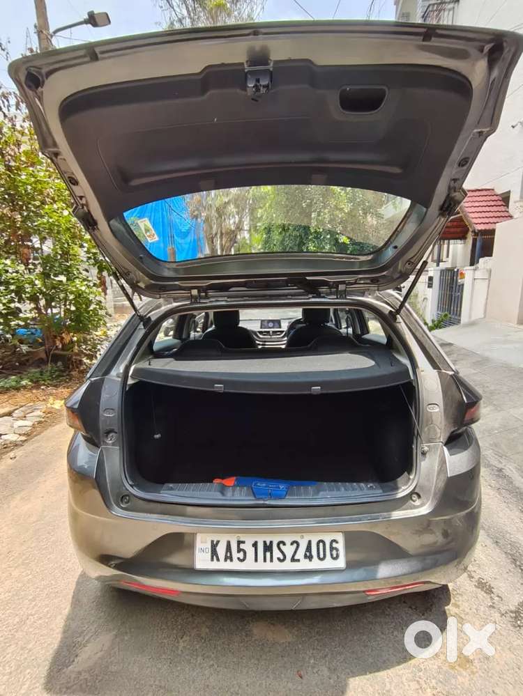 Tata Altroz Xm Plus Petrol, 2022, Petrol