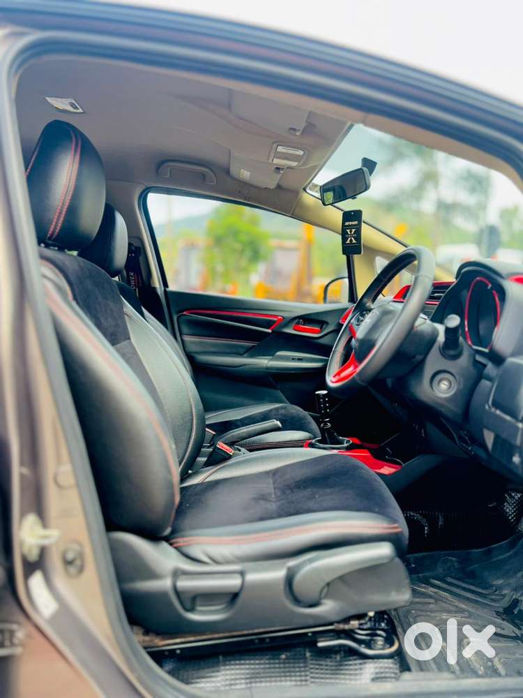 Honda Jazz V Cvt, 2015, Petrol