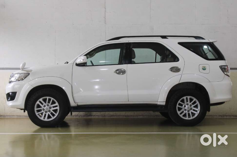 Toyota Fortuner 3.0 4x2 Automatic, 2012, Diesel