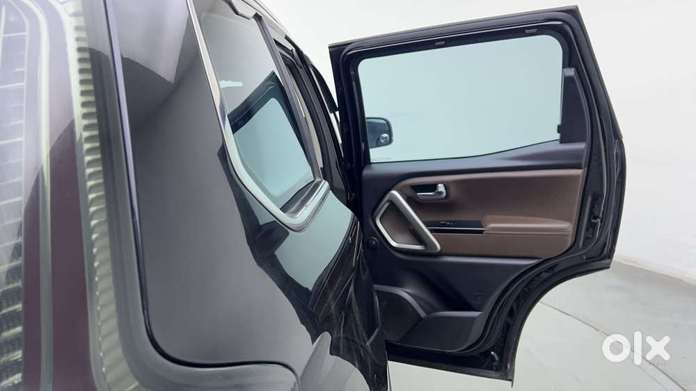 Mahindra Scorpio N Z8 Diesel At 4wd 7 Str, 2023, Diesel