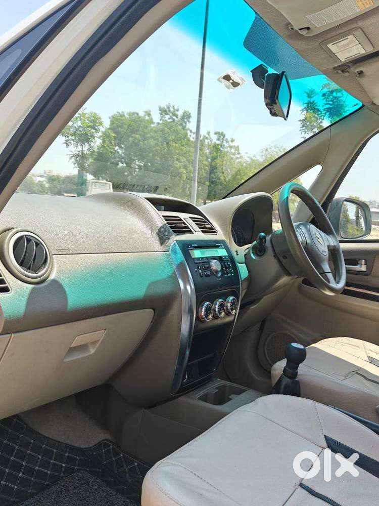 Maruti Suzuki Sx4 Zxi, 2010, Petrol