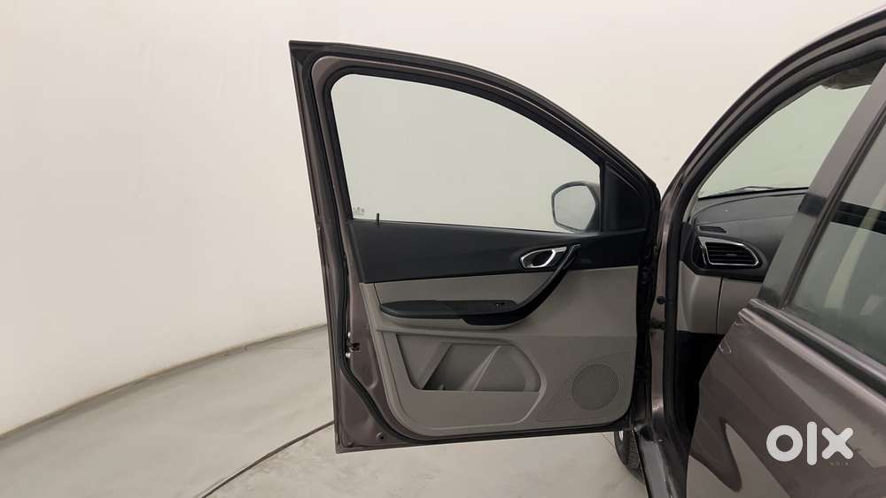 Tata Tiago 1.2 Revotron Xz Wo Alloy, 2017, Petrol