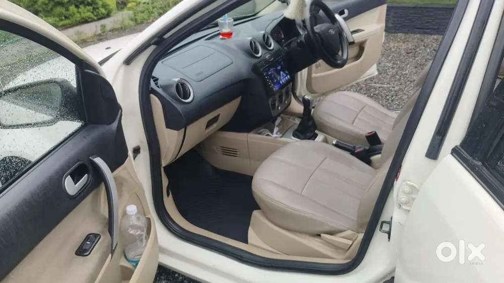 Ford Fiesta Classic 2015 Diesel 147000 Km Driven