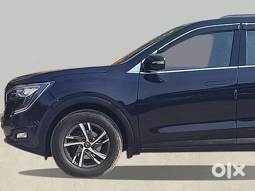 Mahindra Xuv700 2.0 Ax 5 Petrol At Str, 2022, Petrol